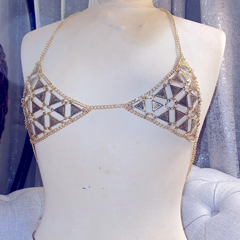 Chain bra